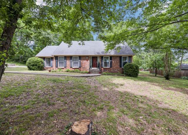 Property at 100 Townview Dr, Smyrna, TN 37167, 3 beds, 2 baths