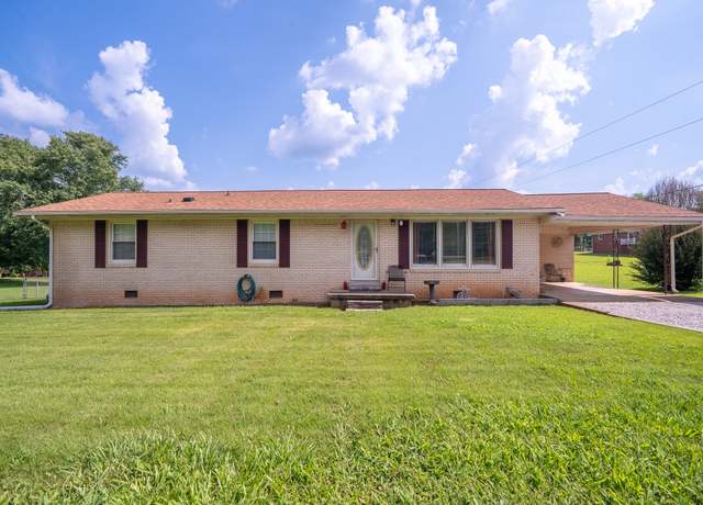 Property at 502 Budd St, Saint Joseph, TN 38481, 3 beds, 2 baths