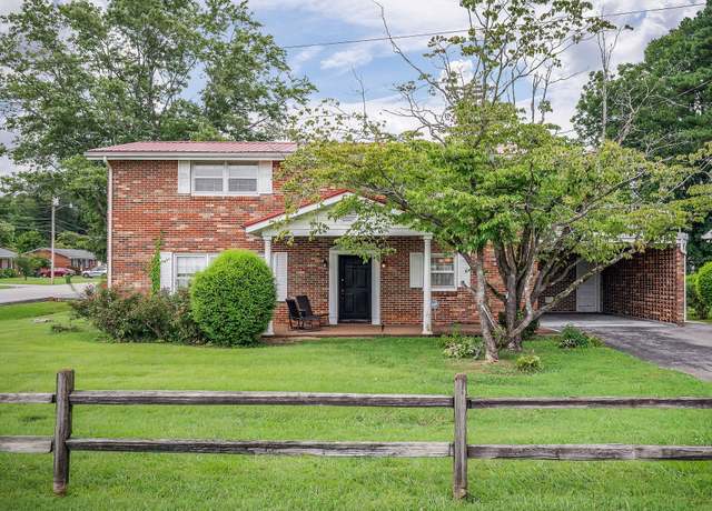 Property at 420 Polk St, Sparta, TN 38583, 4 beds, 2.5 baths