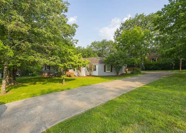 Property at 1304 S Graycroft Ave, Madison, TN 37115, 3 beds, 2 baths