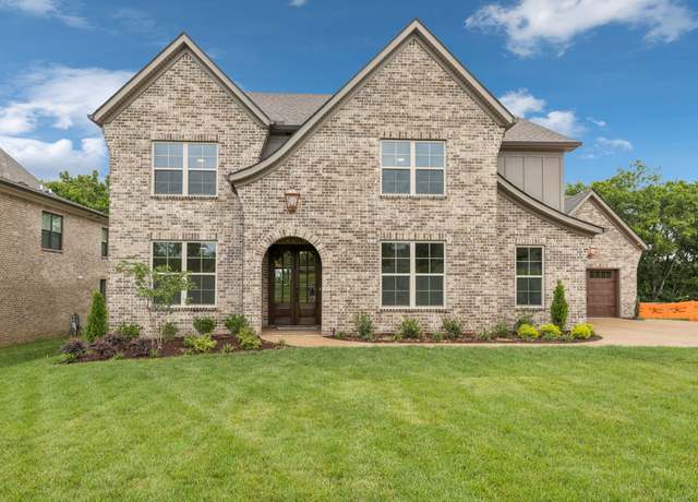 Property at 217 Bellsford Rd, Gallatin, TN 37066, 5 beds, 4 baths