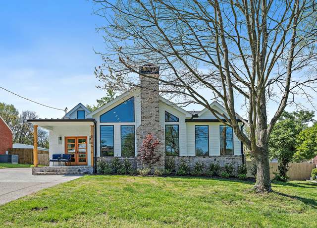 Property at 2106 Eastland Ave, Nashville, TN 37206, 3 beds, 2.5 baths