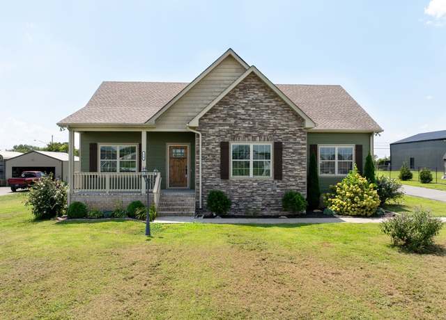 Property at 210 Hollow Tree Cir, Castalian Springs, TN 37031, 3 beds, 2 baths