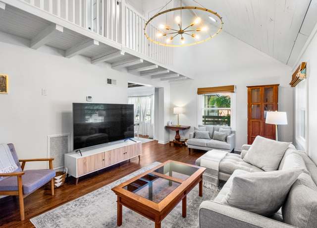 Property at 912 Carolyn Ave, Nashville, TN 37216, 4 beds, 3 baths