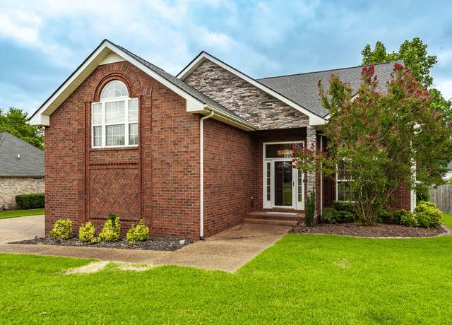 Property at 117 Waterford Way, Hendersonville, TN 37075, 4 beds, 2.5 baths