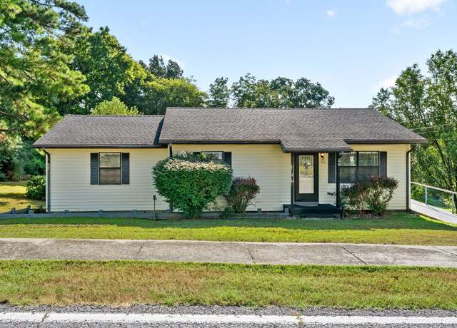 Property at 511 Main St, Cumberland City, TN 37050, 3 beds, 2 baths