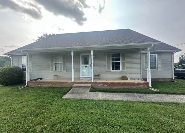 Property at 901 Wood Valley Dr, Murfreesboro, TN 37130, 3 beds, 2.5 baths