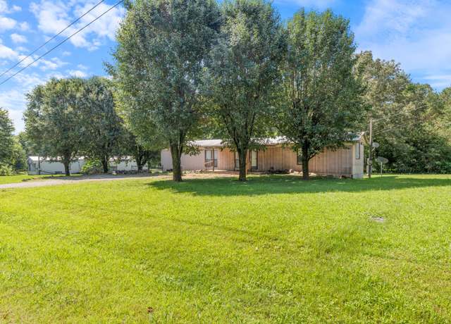 Property at 10325 Bekka Belle Cir, Bon Aqua, TN 37025, 5 beds, 4 baths