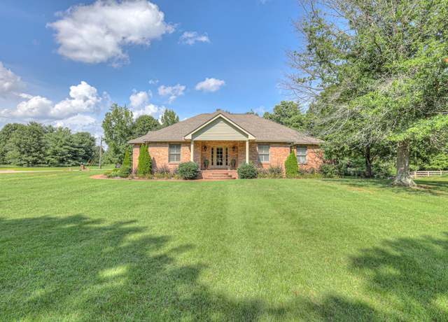Property at 2235 Oakleaf Dr, Franklin, TN 37064, 3 beds, 2.5 baths