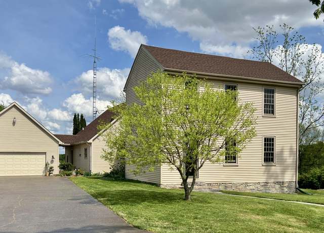 Property at 1220 Lake Springs Rd, Franklin, KY 42134, 4 beds, 4 baths