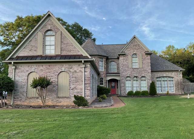 Property at 325 Windover Rd, Collierville, TN 38017, 4 beds, 4.5 baths