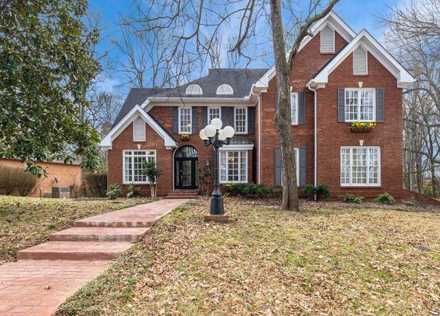 Property at 545 Ridgecrest Dr, Mcminnville, TN 37110, 4 beds, 4.5 baths