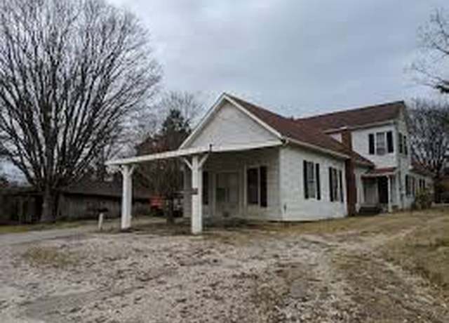 Property at 2330 Old Mooresville Pike, Lewisburg, TN 37091, 4 beds, 1 bath