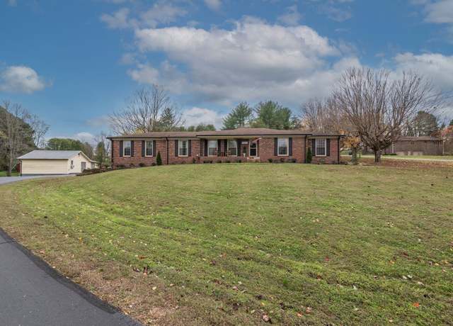 Property at 111 Proffitt St, Carthage, TN 37030, 3 beds, 3 baths