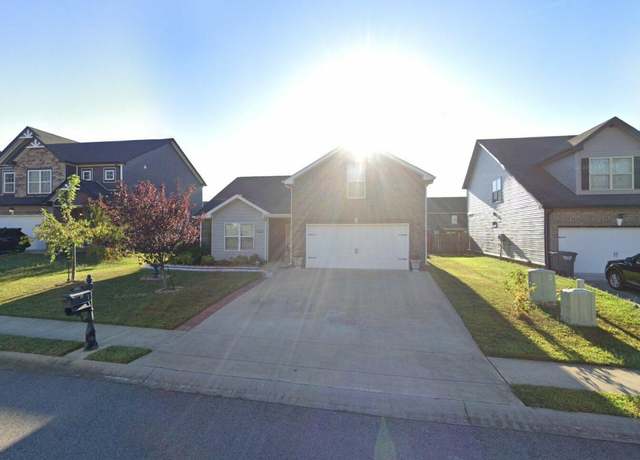 Property at 3753 Windmill Dr, Clarksville, TN 37040, 3 beds, 2.5 baths