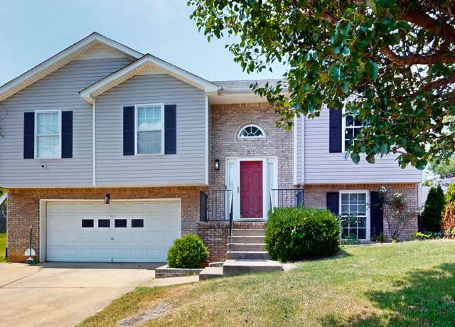 Property at 1496 Buchanon Dr, Clarksville, TN 37042, 4 beds, 3 baths