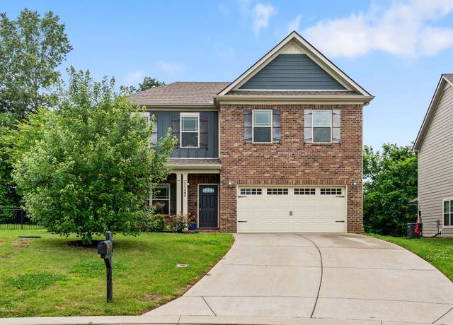 Property at 1122 Cotillion Dr, Murfreesboro, TN 37128, 4 beds, 2.5 baths