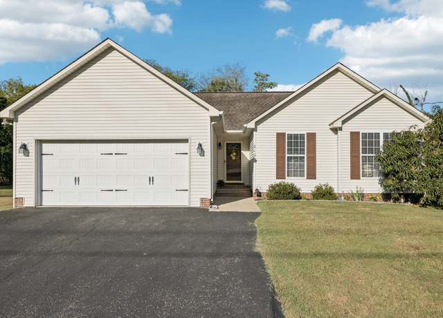 Property at 210 Kimberly Dr, Columbia, TN 38401, 3 beds, 2 baths