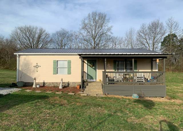 Property at 846 Pointe Ln, Lafayette, TN 37083, 2 beds, 1 bath