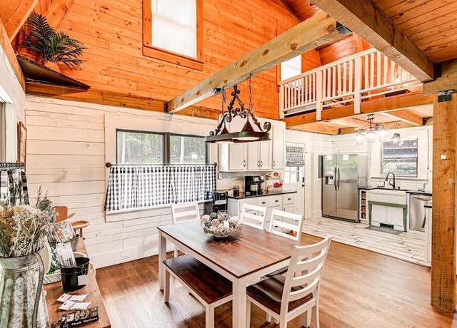 Property at 44 Kimwood Dr, Mount Juliet, TN 37122, 4 beds, 2 baths