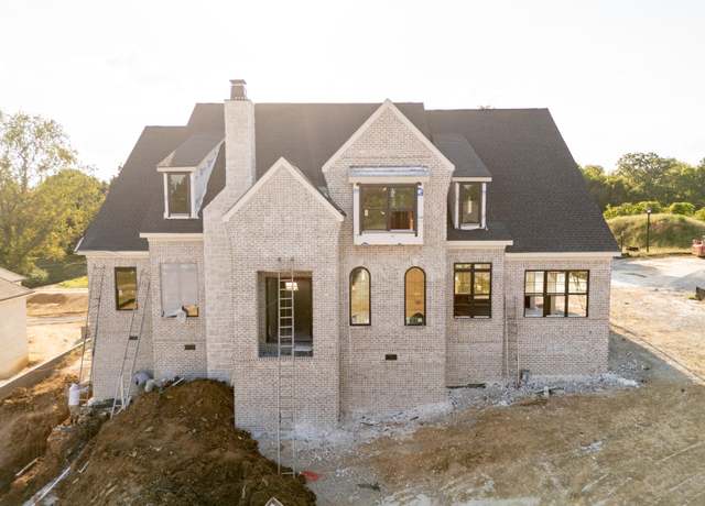 Property at 1013 Laguna Dr, Franklin, TN 37067, 5 beds, 5.5 baths