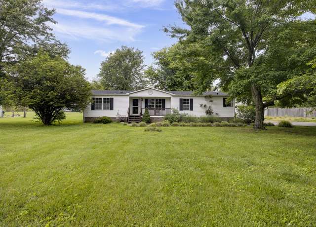 Property at 5661 Dixon Rd, Cross Plains, TN 37049, 3 beds, 2.5 baths