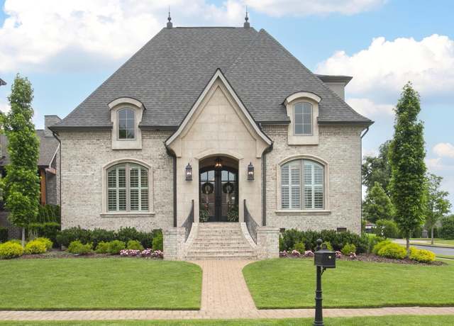 Property at 1141 Landing Pvt Ct, Gallatin, TN 37066, 4 beds, 3.5 baths