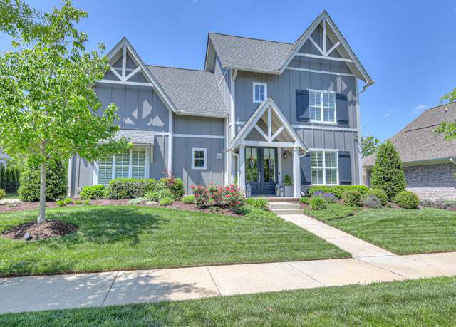 Property at 1069 Memorial Dr, Franklin, TN 37064, 5 beds, 3 baths