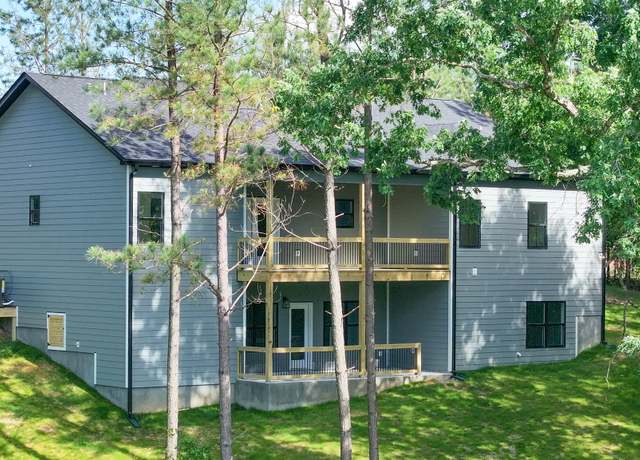 Property at 565 Shelton Rd, Manchester, TN 37355, 4 beds, 3 baths