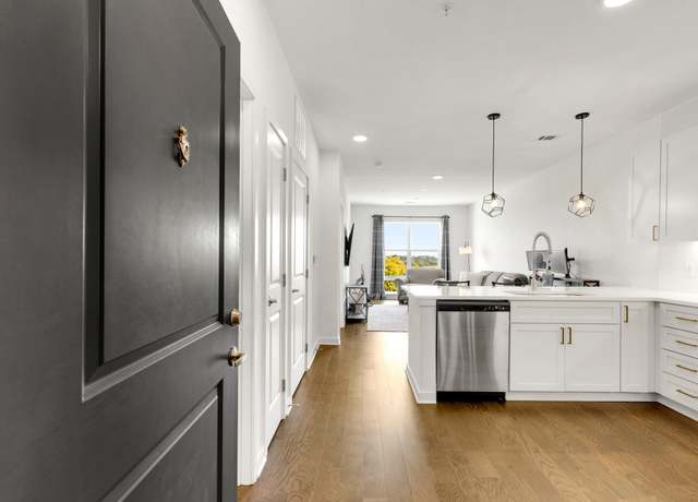 Property at 1677 54th Ave N #413, Nashville, TN 37209, 1 bed, 1 bath