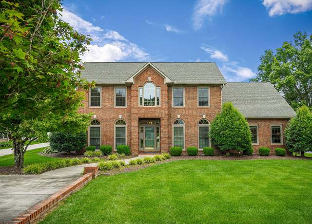 Property at 1561 Country Club Pl, Cookeville, TN 38501, 4 beds, 3 baths