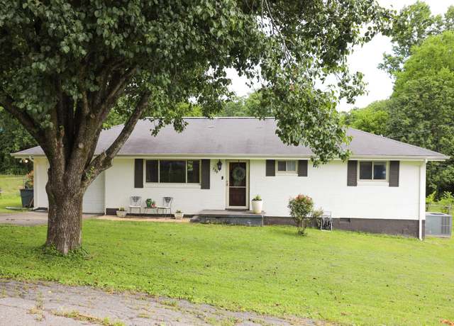 Property at 728 Roberta Drive Dr, Rossville, GA 30741, 3 beds, 1.5 baths