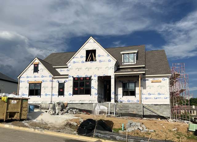 Property at 1006 Laguna Dr, Franklin, TN 37067, 4 beds, 4.5 baths