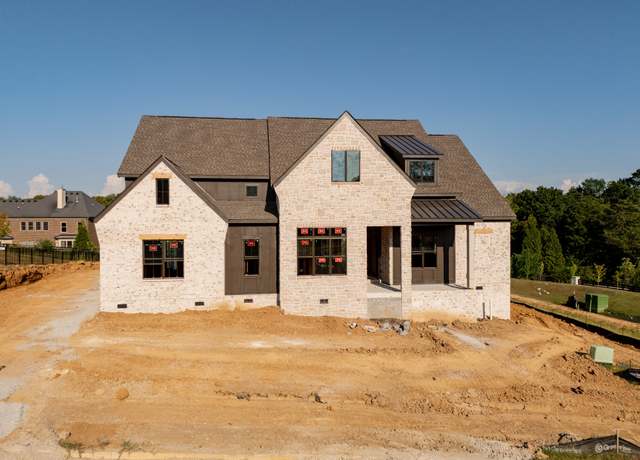 Property at 1006 Laguna Dr, Franklin, TN 37067, 4 beds, 4.5 baths