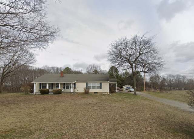 Property at 2633 Bearwallow Rd, Ashland City, TN 37015, 3 beds, 1 bath