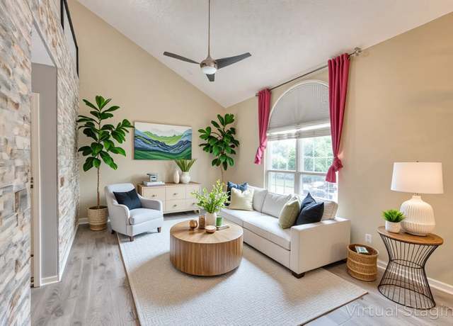 Property at 5766 Amalie Dr, Nashville, TN 37211, 3 beds, 2.5 baths