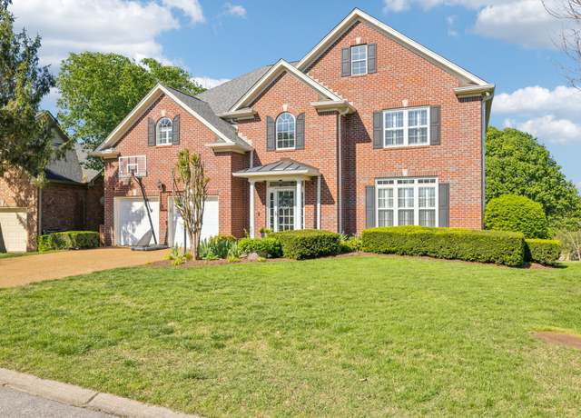 Property at 1405 Governors Ridge Ct, Franklin, TN 37064, 5 beds, 3 baths