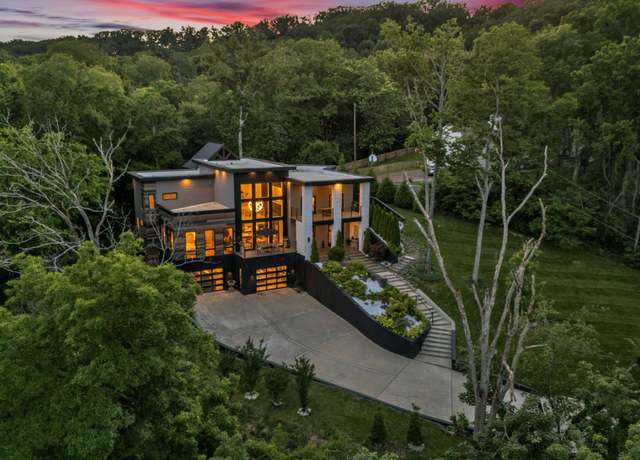 Property at 6616 Ellwood Ct, Nashville, TN 37205, 4 beds, 3.5 baths
