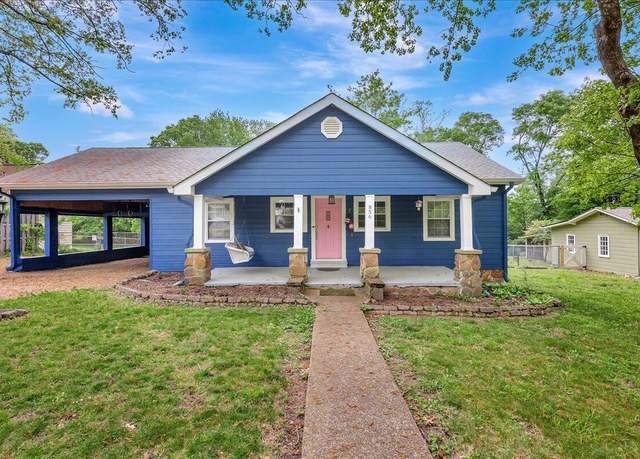 Property at 856 Kentucky Ave, Signal Mountain, TN 37377, 2 beds, 1.5 baths