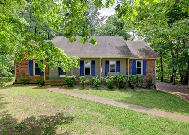 Property at 1420 E Rhett Butler Rd, Clarksville, TN 37042, 4 beds, 3 baths