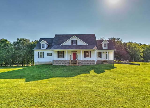 Property at 500 Old Pencil Mill Rd, Chapel Hill, TN 37034, 3 beds, 4 baths