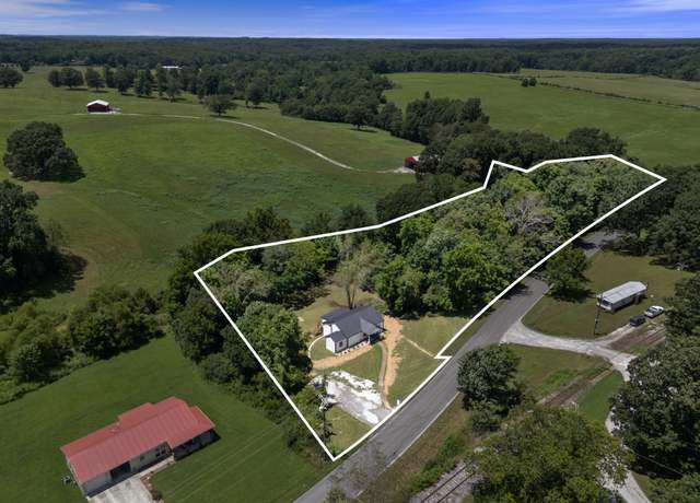 Property at 1158 Old Highway 46, Dickson, TN 37055, 4 beds, 2 baths