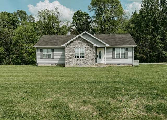 Property at 104 Leigh Anna Cir, Lafayette, TN 37083, 3 beds, 2 baths