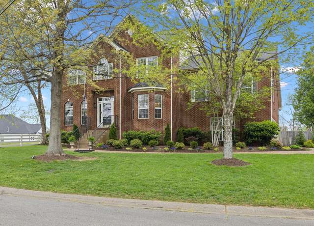 Property at 101 Portsmouth Cv, Brentwood, TN 37027, 4 beds, 2.5 baths