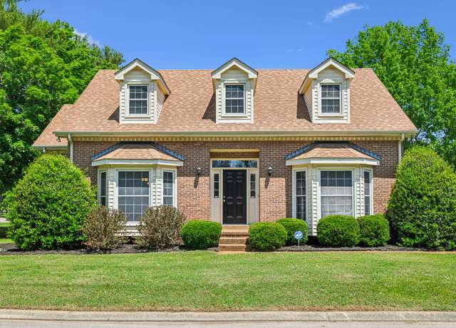 Property at 2403 Franklin Ln, Murfreesboro, TN 37130, 3 beds, 2.5 baths