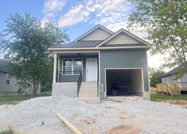 Property at 132 Alabama Ave, Oak Grove, KY 42262, 3 beds, 2 baths
