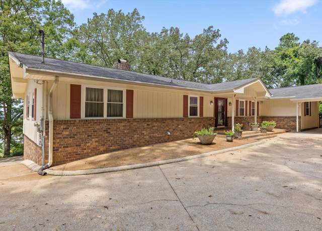 Property at 2932 Westside Dr, Chattanooga, TN 37404, 4 beds, 3 baths