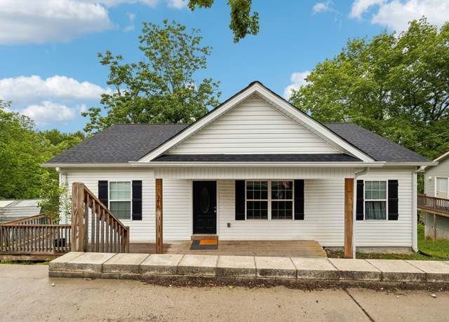Property at 194 Hunter Ave, Carthage, TN 37030, 3 beds, 2 baths