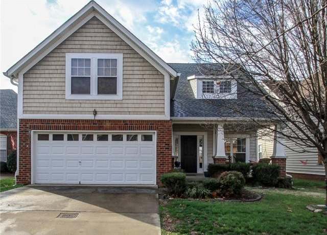 Property at 6832 Bridgewater Dr, Nashville, TN 37221, 3 beds, 2.5 baths