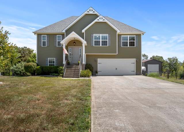 Property at 133 Sandis Ln, Palmyra, TN 37142, 3 beds, 3 baths
